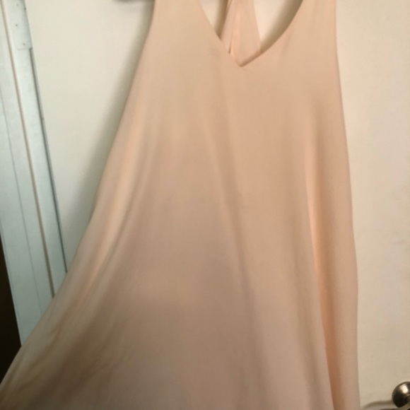 Gorgeous baby pink mini halter dress. Size 20 - Picture 2 of 4